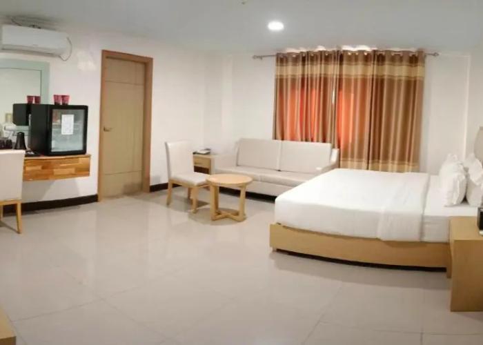Punta Clark Hotel