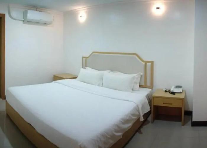 Punta Clark Hotel