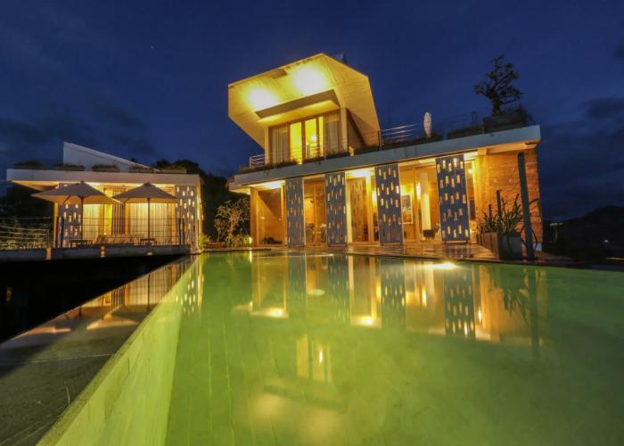 Seven Havens Residence
