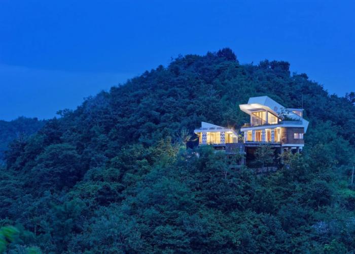 Seven Havens Residence