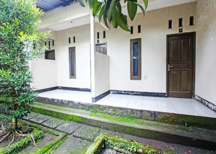 OYO 92149 Ashooy HomestayNearWisata Desa sedau
