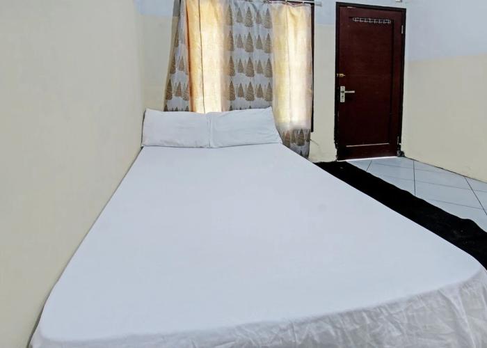 OYO Life 92853 Kost 999