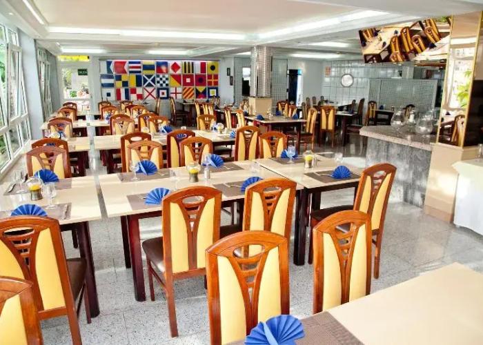 Apartamentos Curasol