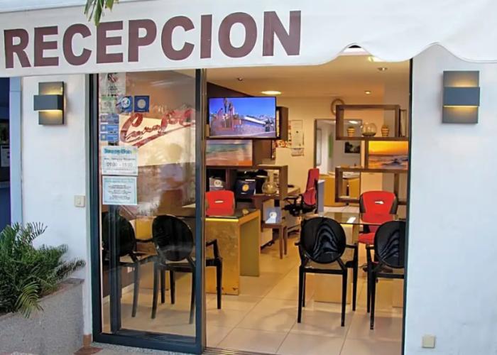 Apartamentos Curasol