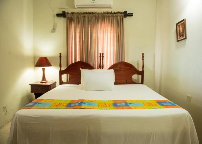 Hunny Bay Resort