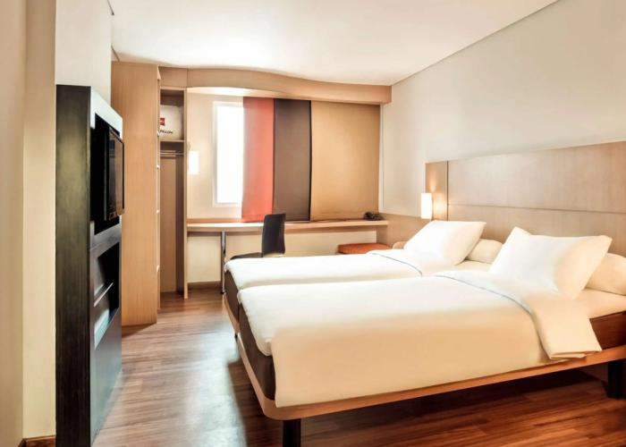 Ibis Gading Serpong