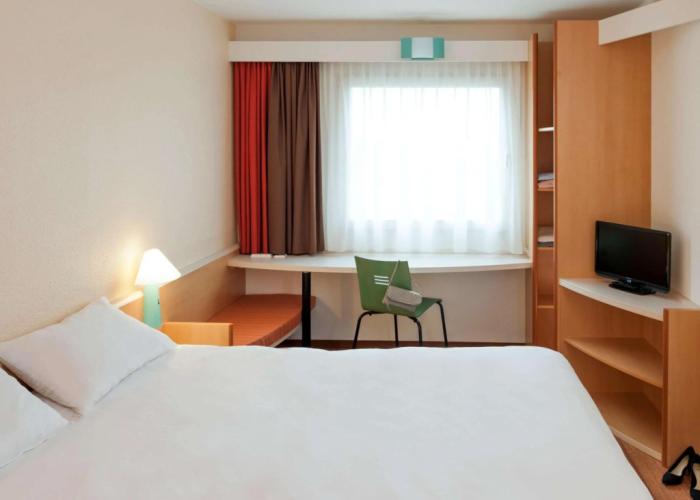 Ibis Gading Serpong