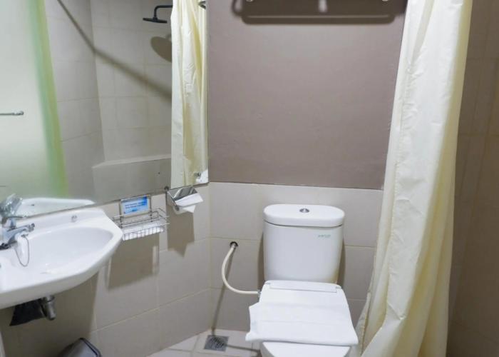 Lemo Hotel Serpong