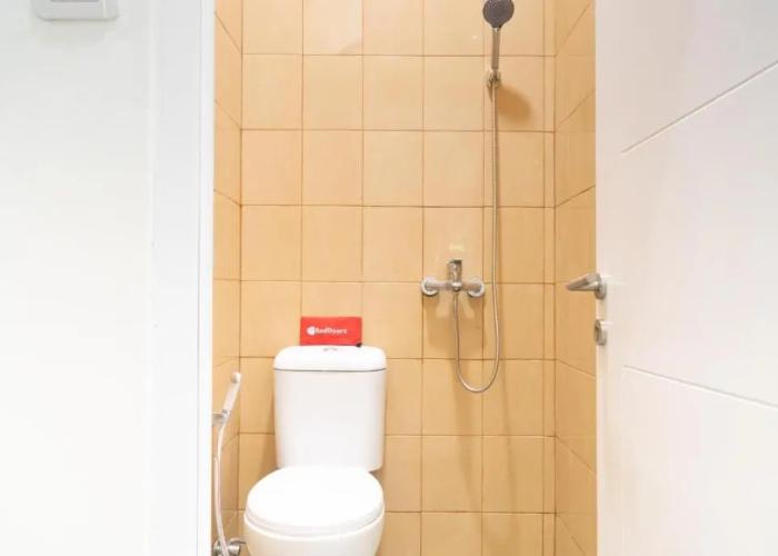 RedDoorz @ Garden Boulevard Citra Raya Tangerang