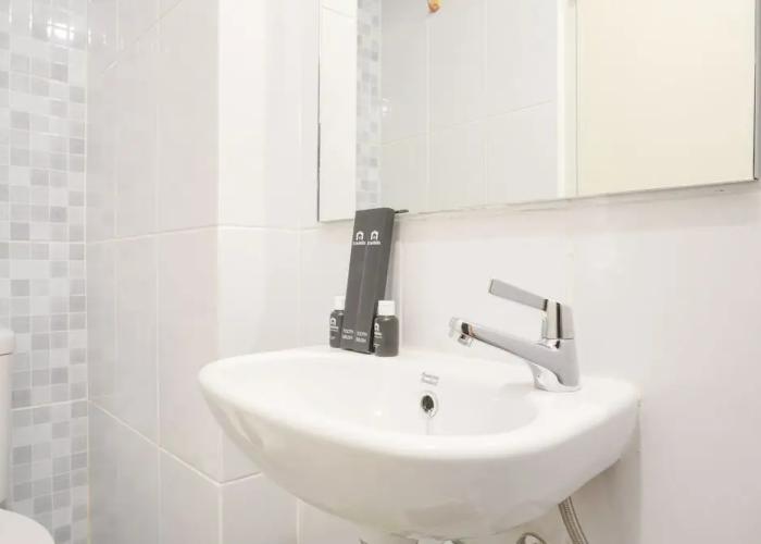 Simply Look And Tidy Studio At Tokyo Riverside Pik 2 Apartment