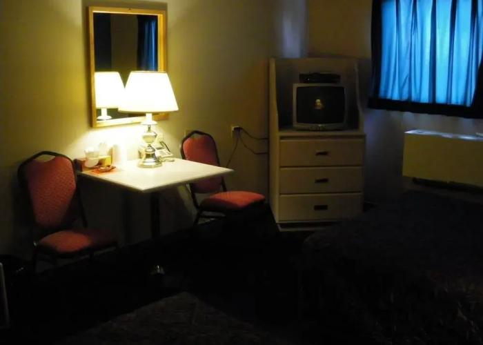 Sundre Motor Inn