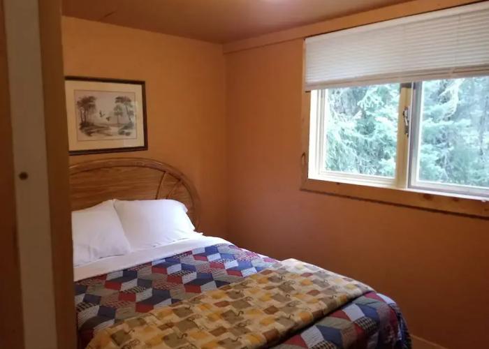 Schott’s Lake Conference & Resort