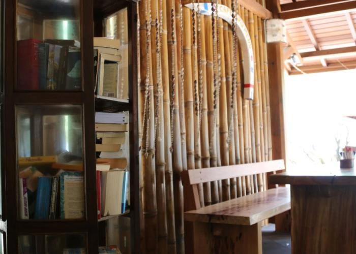 Biru Meno Beach Bungalows