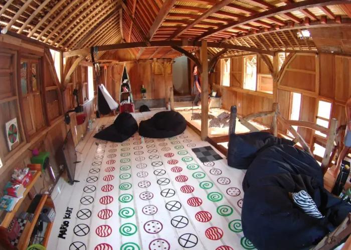 The Rabbit Tree - Hostel