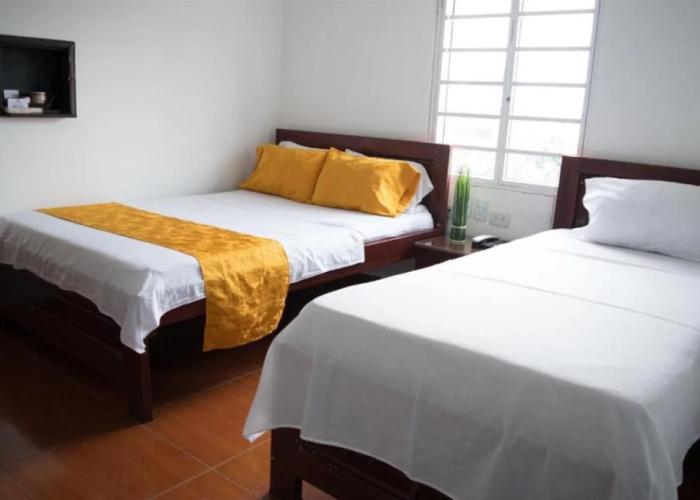 Hotel Avenida 3 Real