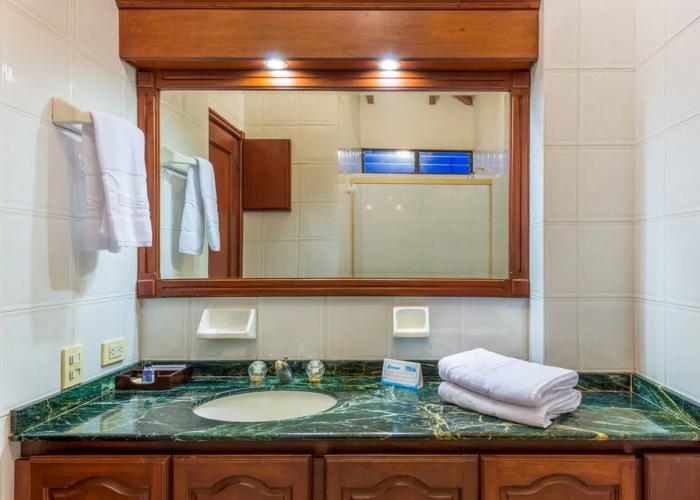 Travelers Apartamentos & Suites Castellón de Juanambú