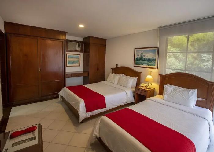 Travelers Apartamentos & Suites Castellón de Juanambú