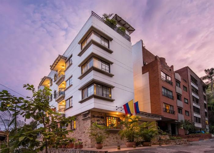 Travelers Apartamentos & Suites Castellón de Juanambú