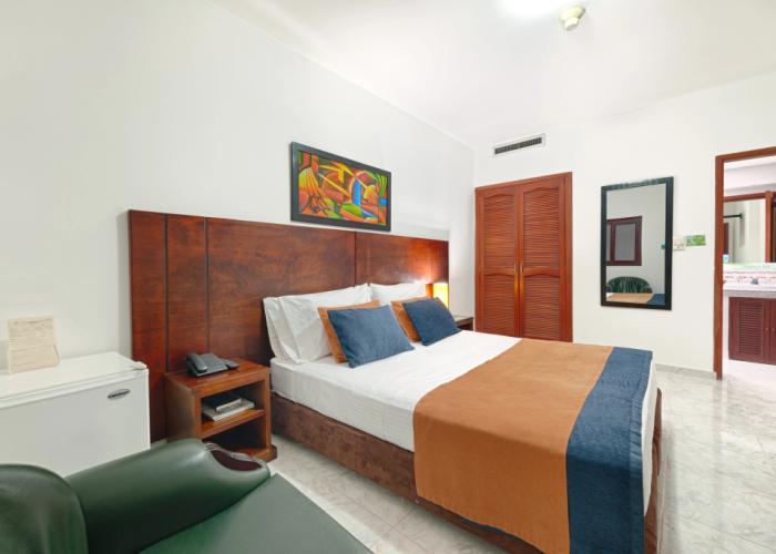 TAMA Hotel Granada Real Cali