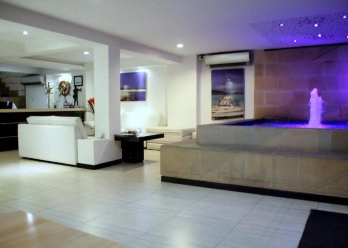 Aqua Granada Hotel