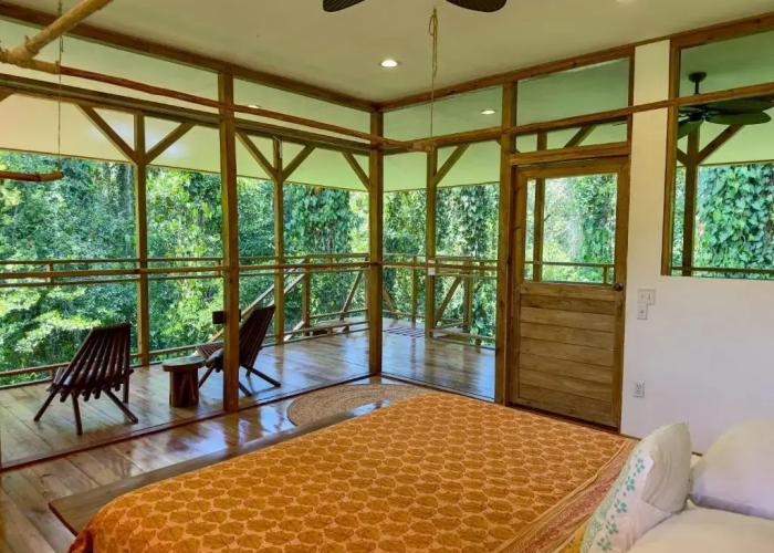 Casa Cayuco Eco-Adventure Lodge