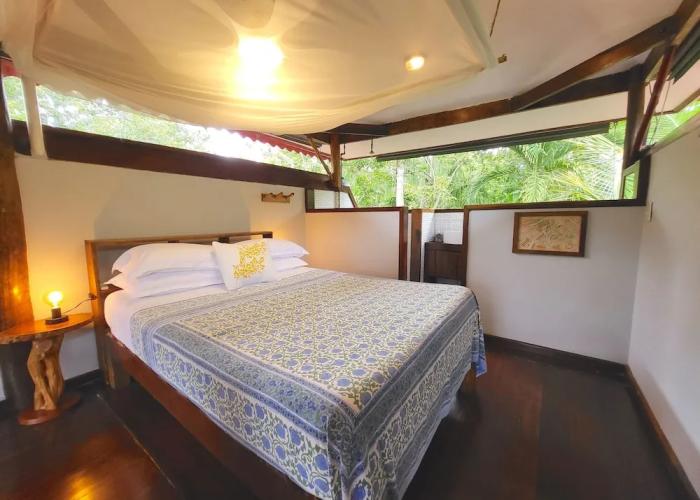 Casa Cayuco Eco-Adventure Lodge