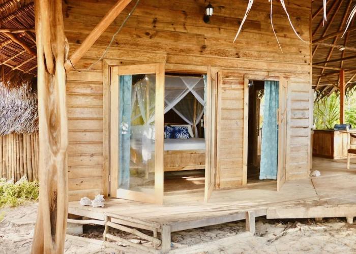 Private Beachfront House With Kayak & Guided Tours