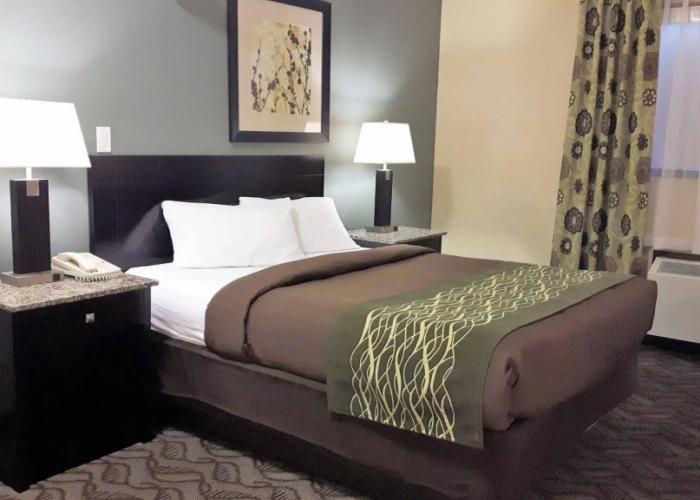 Lacombe Motor Inn