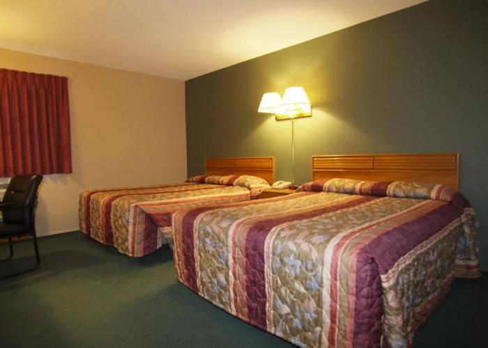 Travelodge by Wyndham Lacombe