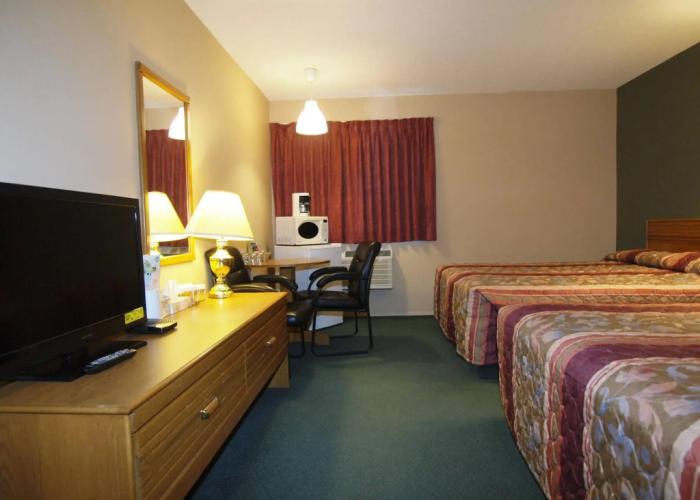 Travelodge by Wyndham Lacombe