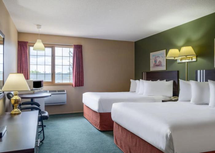 Travelodge by Wyndham Lacombe