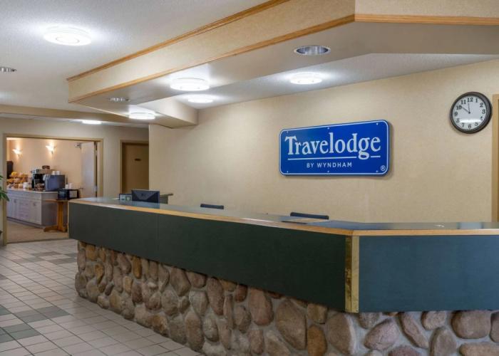 Travelodge by Wyndham Lacombe
