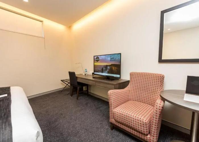 Alexandra Hills Hotel