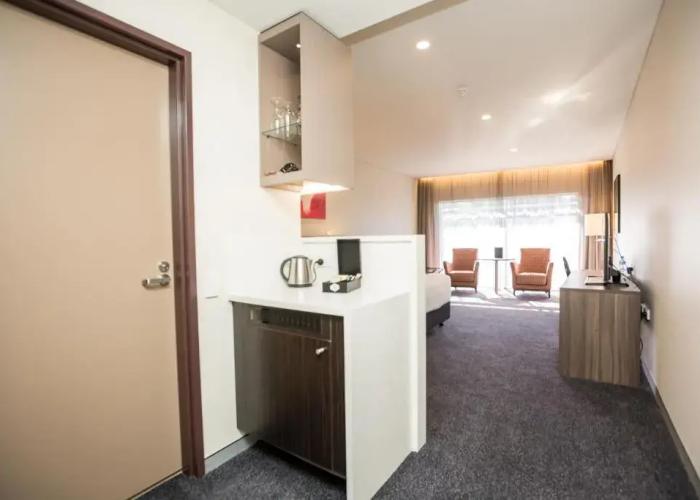 Alexandra Hills Hotel