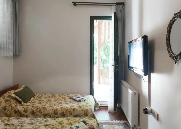 Orhan Kutbay'in Evi Turyolu Cafe Pansiyon