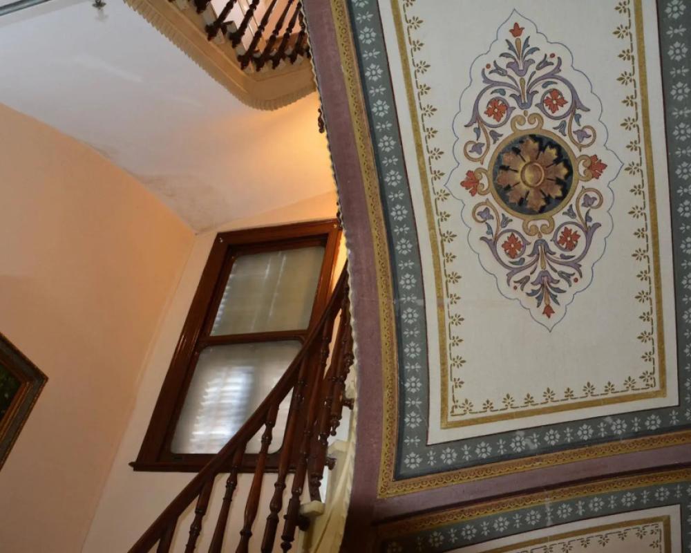 фото Büyükada Anastasia Meziki History Mansion