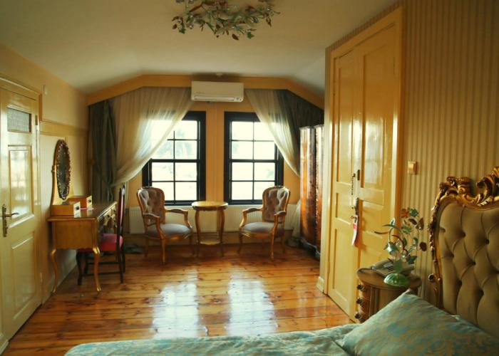 Büyükada Anastasia Meziki History Mansion