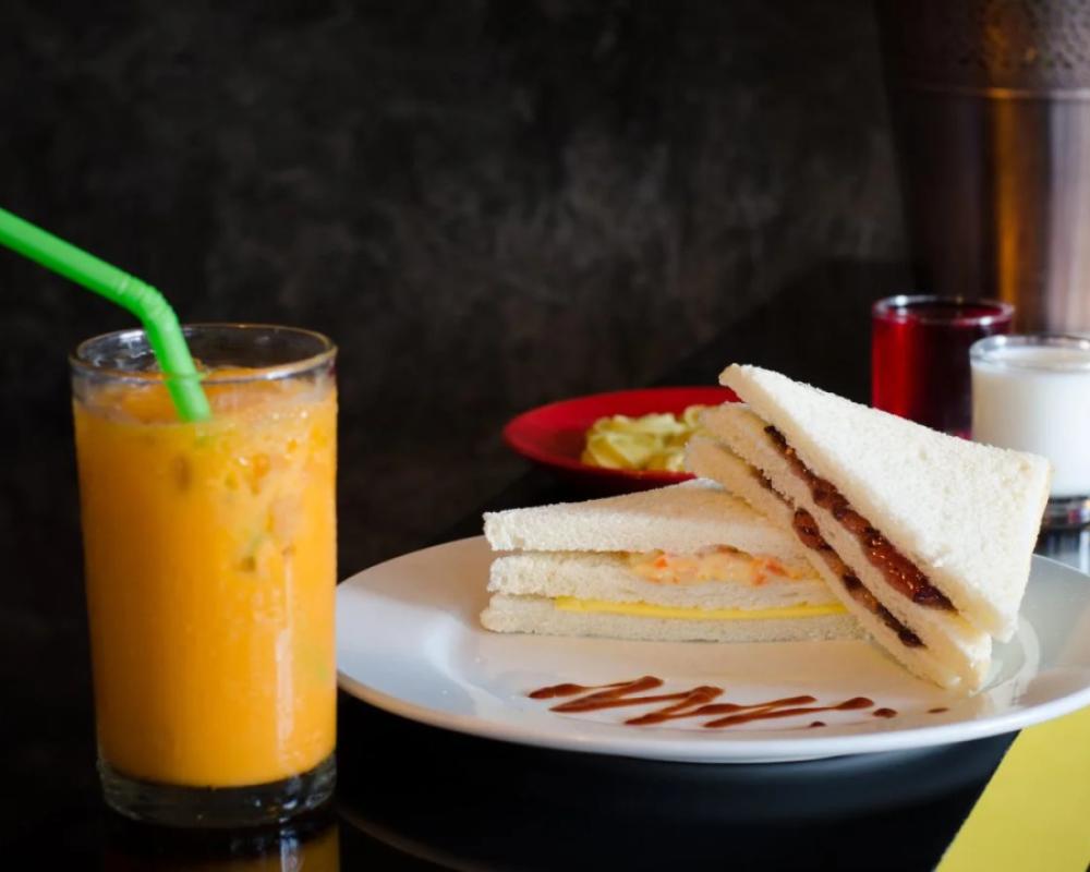 фото The Impress Sisaket