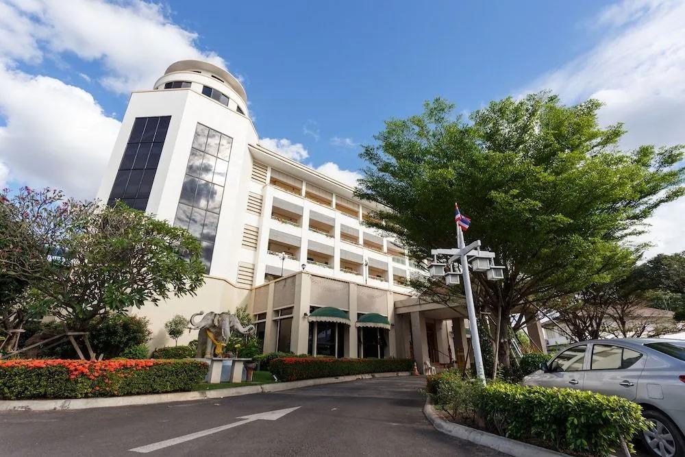 фото Surin Majestic Hotel