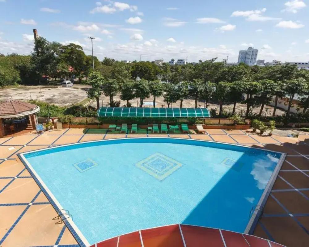 фото Surin Majestic Hotel