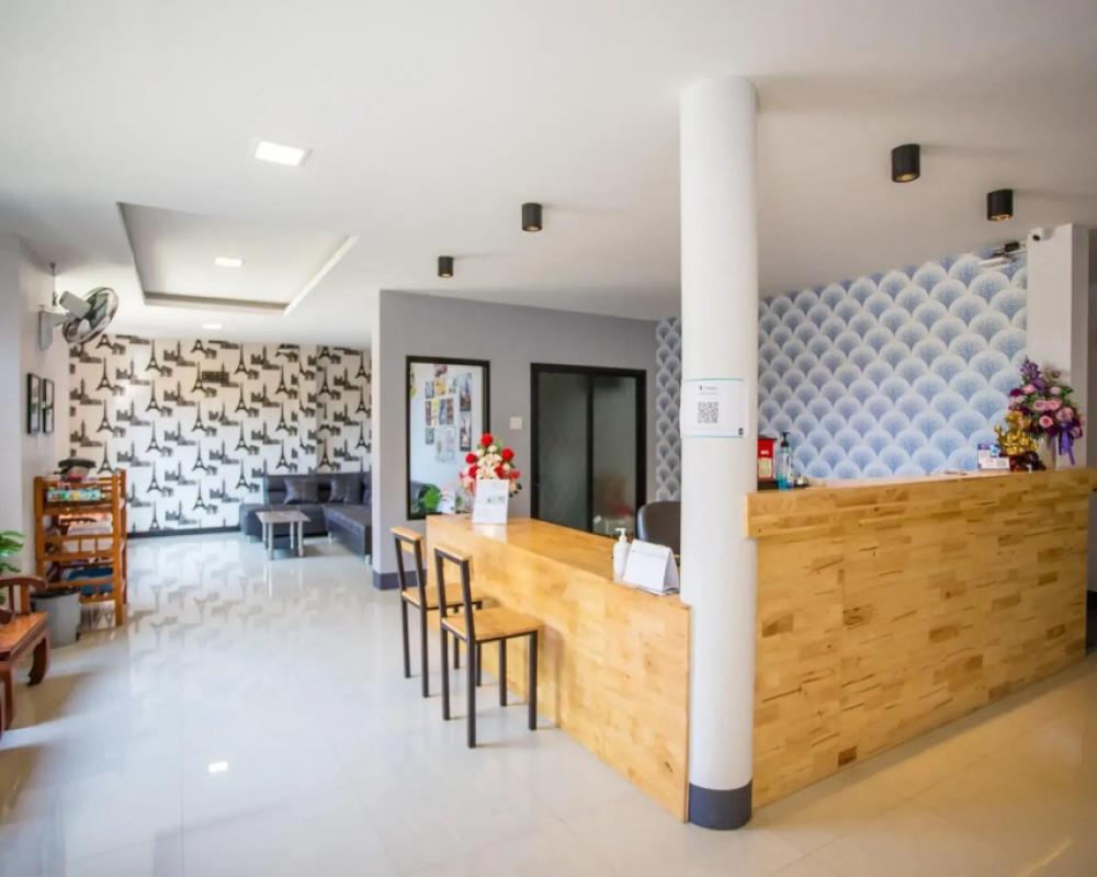 фото Nakarin Hotel