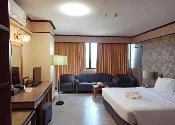 JP Emerald Hotel