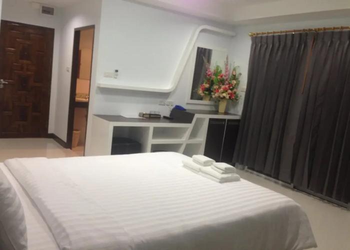Praiyanan Place Hotel