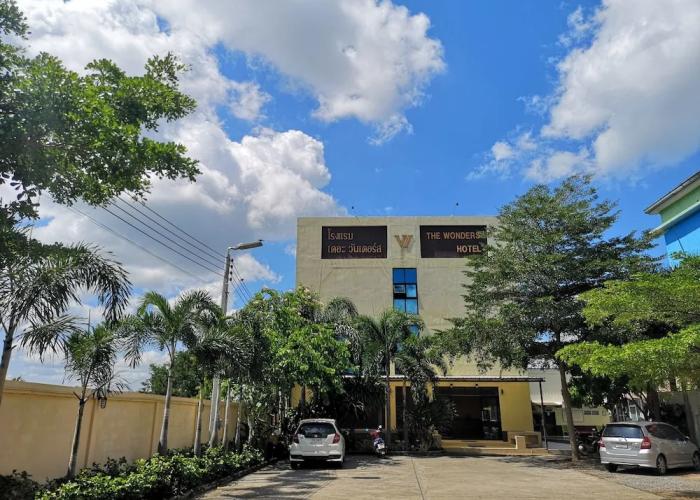 The Wonders Hotel