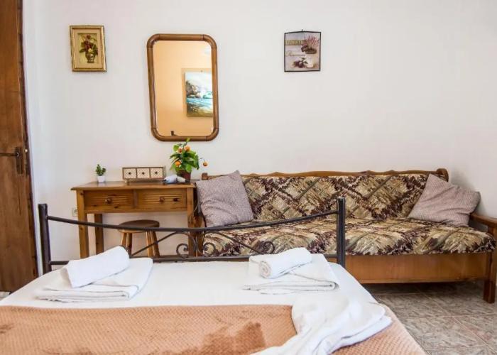 Aristotelis Apartments