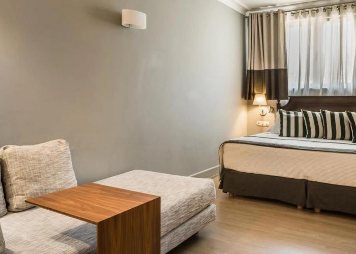 Aenos Hotel