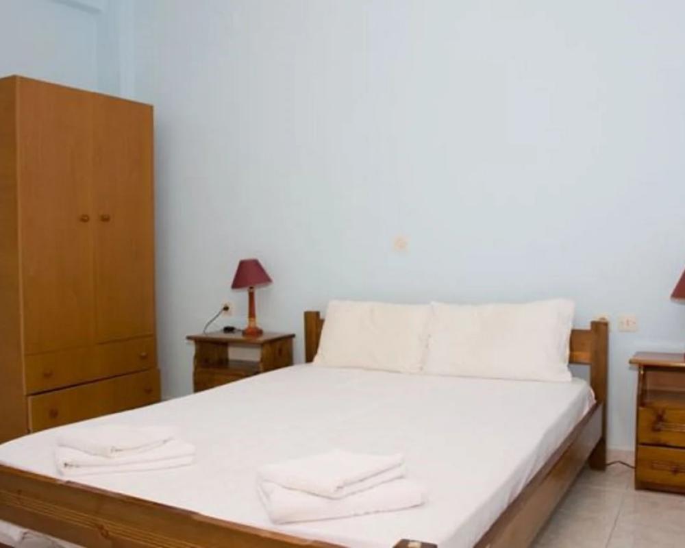 фото Pythos Studios and Apartments