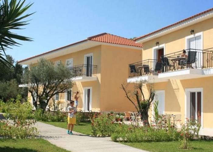 Pythos Studios and Apartments
