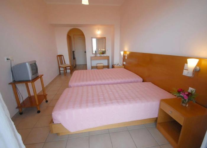 Limanaki Hotel