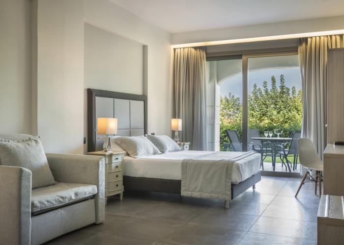 Astra Village Hotel Suites